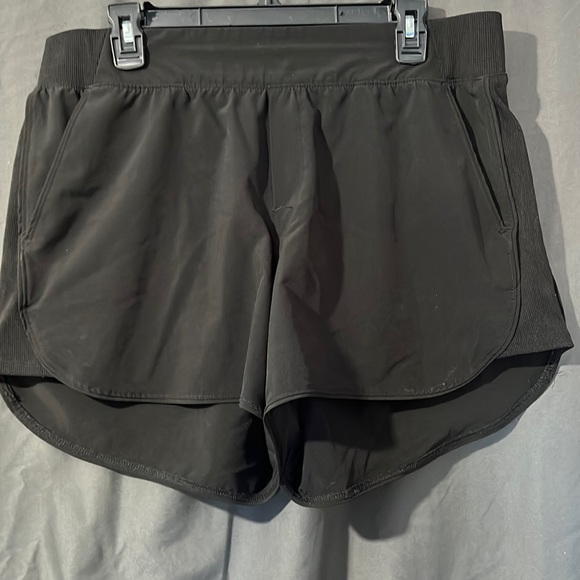 Pants - Black Active Shorts with Pockets Size XL